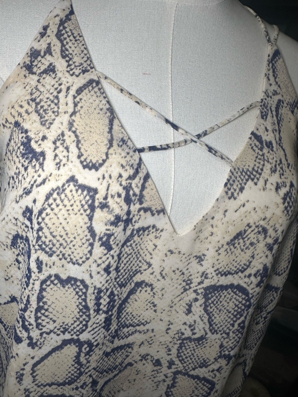 DAVI & DANI Snake Print Crisscross V-Neck Camisole - Picture 5 of 9